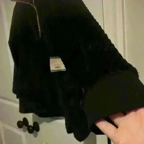 Anne Klein size L faux fur soft hoodie w gold zipper NWT - Picture 6 of 13